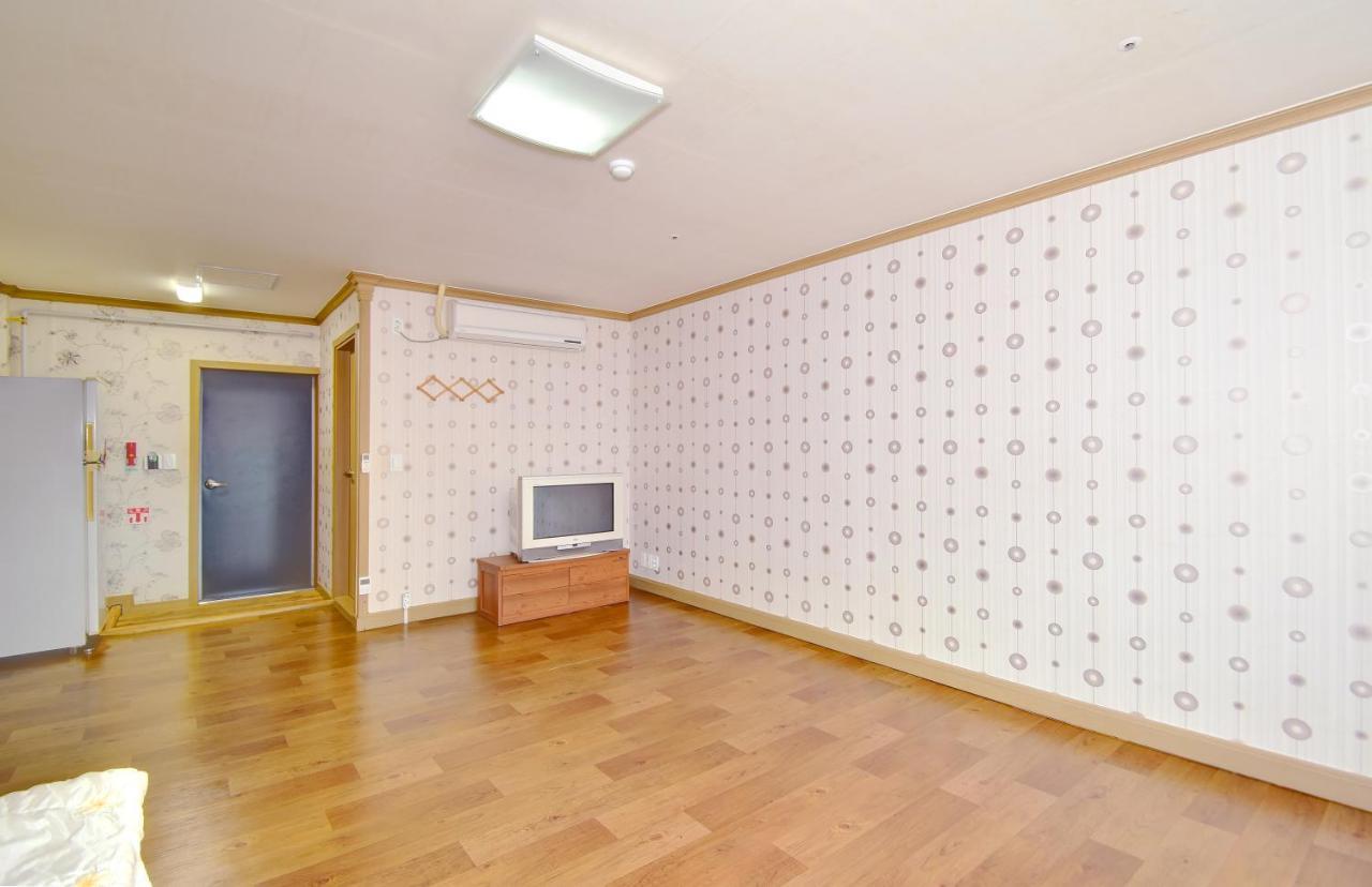 Mungyeong Sungbo Youth Hostel מראה חיצוני תמונה