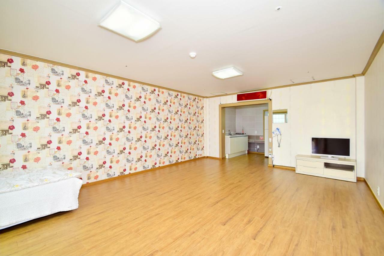 Mungyeong Sungbo Youth Hostel מראה חיצוני תמונה